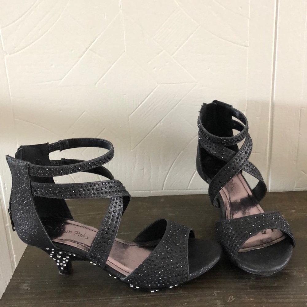 Girls black dress shoes